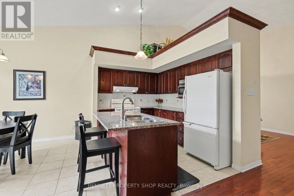 Utility room - 4 Burnstead Crescent, Ottawa, ON K2M2T4 Photo 3