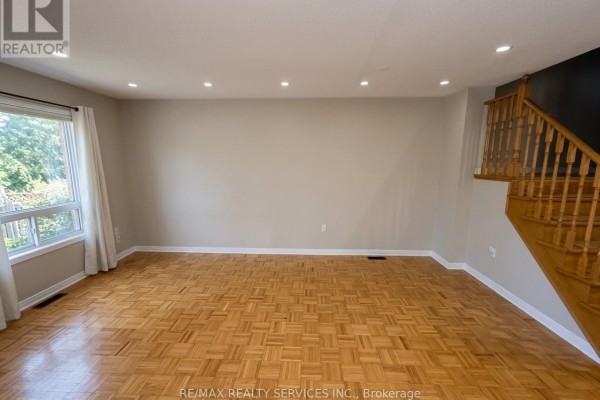 4 Butterchurn Road, Brampton, ON L6X4V1 Photo 5