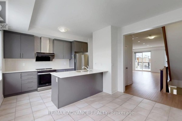 Dining room - 4 Carole Bell Way, Markham, ON L6E0W2 Photo 5