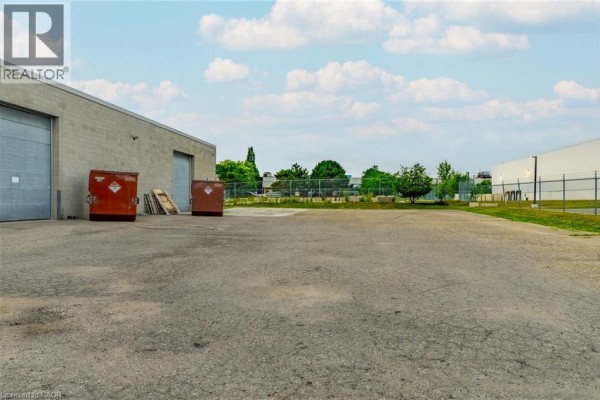4 Carson Court, Brampton, ON, photo 3
