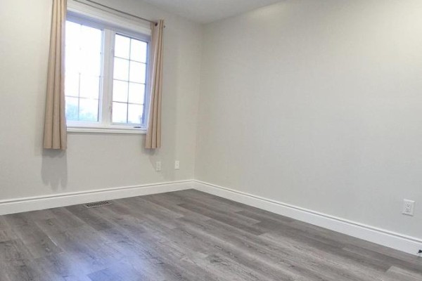 Family room - 4 Caymus Street, Richmond Hill, ON L4B4G4 Photo 4
