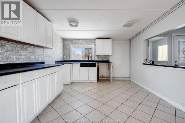 Foyer - 4 Cedar Crescent, Mcgregor, ON N0R1J0 Photo 5