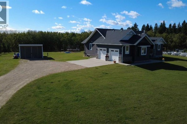 Bedroom - 4 Centre Street, Rural Ponoka County, AB T4J1R3 Photo 5