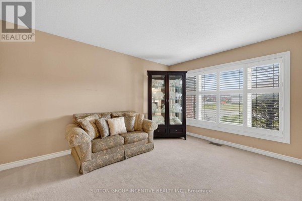 Recreational, Games room - 4 Chantal Street, Barrie, ON L4N9S4 Photo 5