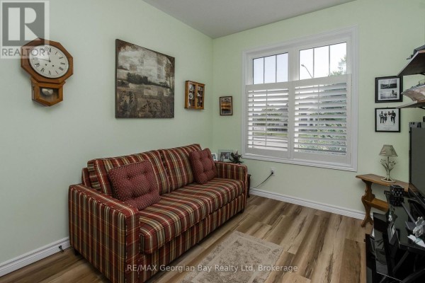 Living room - 4 Chatten Court, Midland, ON L4R0G4 Photo 5