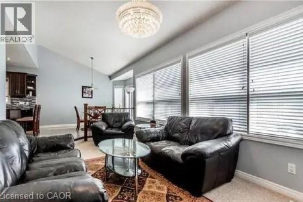 Kitchen - 4 Clairfields Drive W Unit# Basement, Guelph, ON N1G5H5 Photo 4