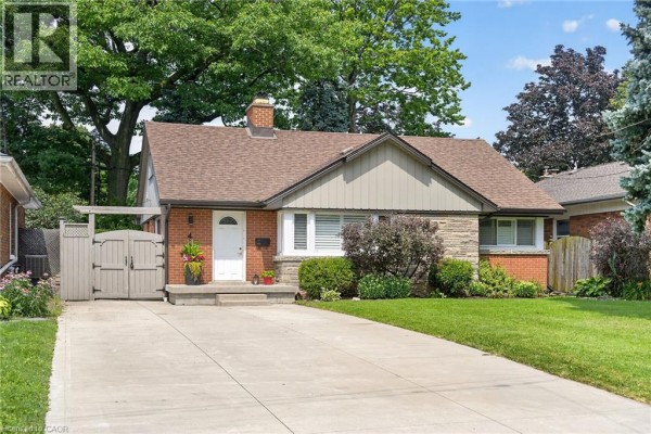 4 Compton Place, Hamilton, ON, photo 2
