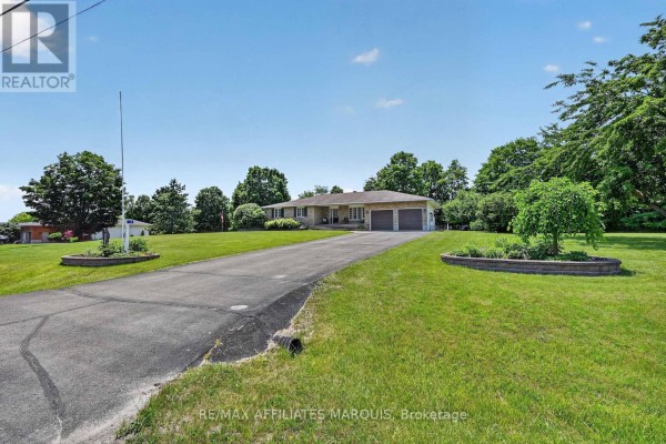 4 Davis Lane, Rideau Lakes, ON K7A4S5 Photo 2
