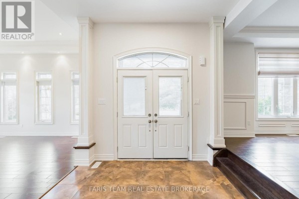 Family room - 4 Diamond Valley Drive, Oro Medonte, ON L0L2E0 Photo 5