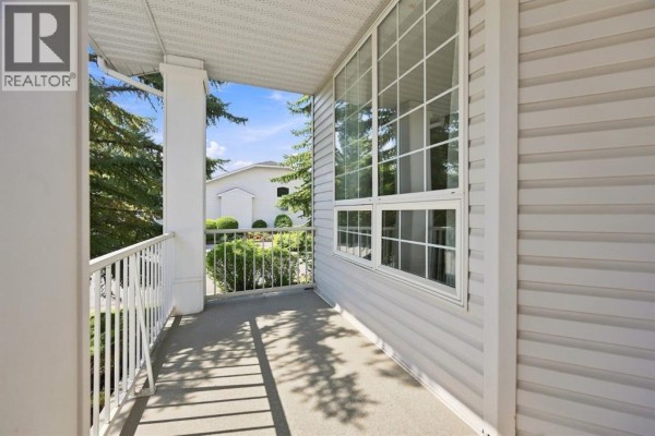 4 Douglasview Park Se, Calgary, AB, photo 3