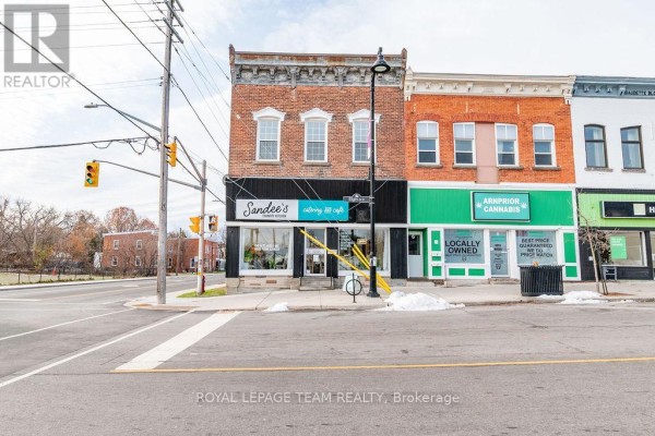 4 Elgin Street W, Arnprior, ON, photo 2