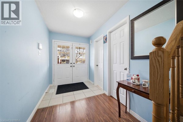 4pc Bathroom - 4 English Lane, Brantford, ON N3T0H2 Photo 4
