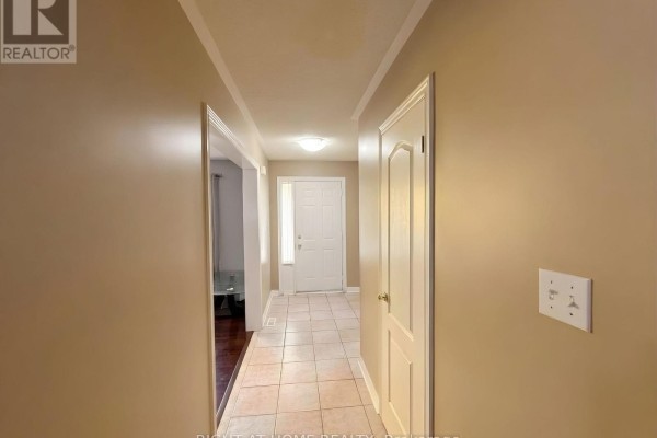 Dining room - 4 Field Sparrow Road, Brampton, ON L6R1Y5 Photo 2