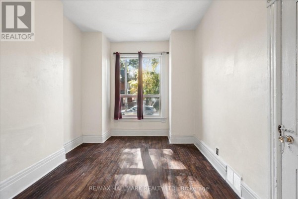 Family room - 4 First Avenue, Toronto, ON M4M1W8 Photo 4