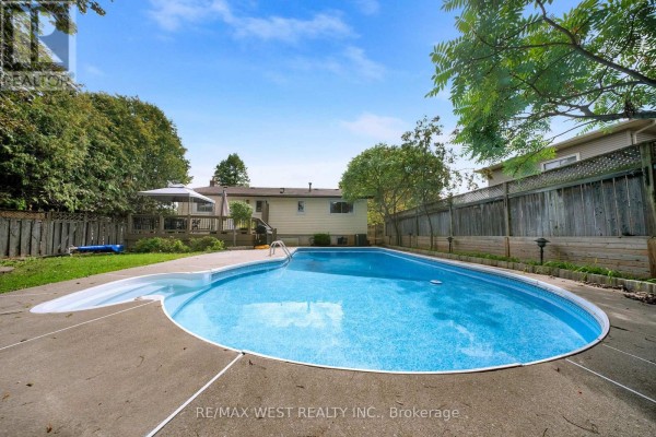 4 Flemington Court, Whitby Residential For Sale $699,888