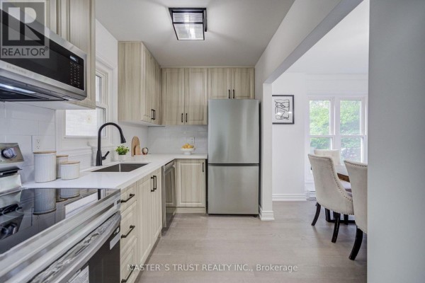 4 Gatsby Square, Brampton, ON, photo 3