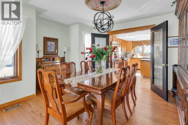 Foyer - 4 Hamptons Heath Nw, Calgary, AB T3A5E8 Photo 5