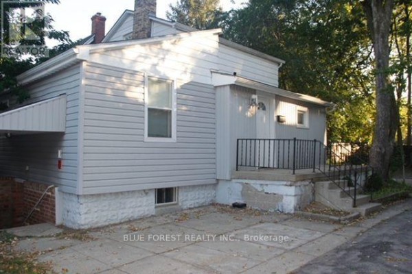 4 Henry Street, London East, ON N6B2L7 Photo 2