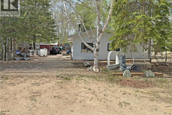 Living room - 4 Joanne Place, Emma Lake, SK S0J0N0 Photo 2