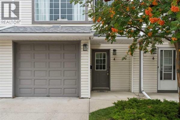 2pc Bathroom - 4 Kingsland Villas Sw, Calgary, AB T2V5J9 Photo 3