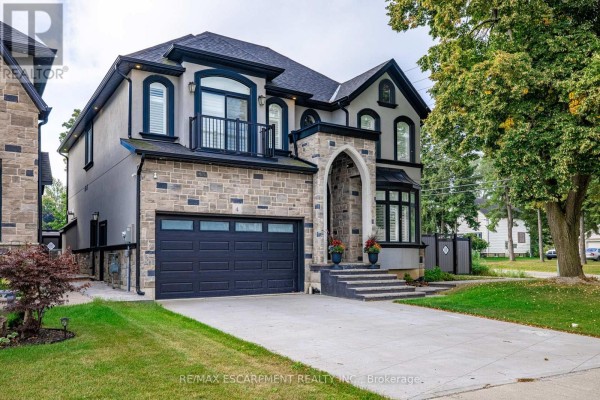 4 Lockman Drive, Hamilton, ON, photo 2