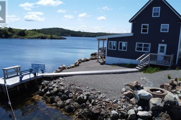 Bath (# pieces 1-6) - 4 Main Street, Herring Neck, NL A0G2R0 Photo 4