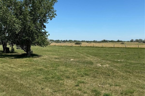 4 Marine Drive, Island View, SK S0G1C0 Photo 2