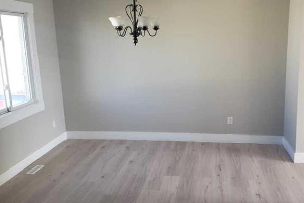 Bedroom - 4 Mcleod Street, Fort Mcmurray, AB T9H1Z5 Photo 5