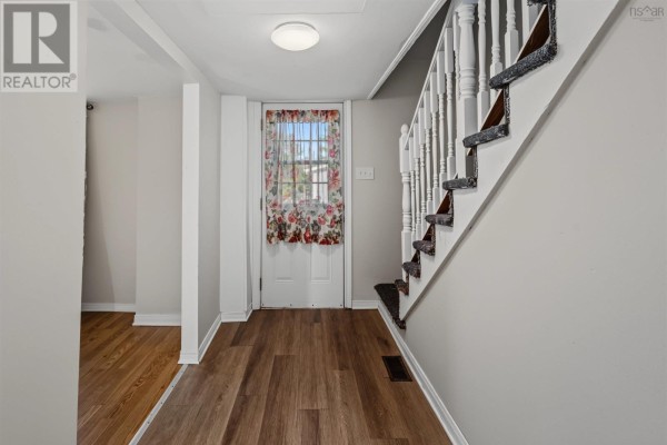 4 Mcpherson Street, Glace Bay, NS, photo 2