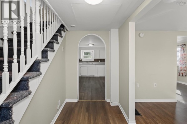 4 Mcpherson Street, Glace Bay, NS, photo 3