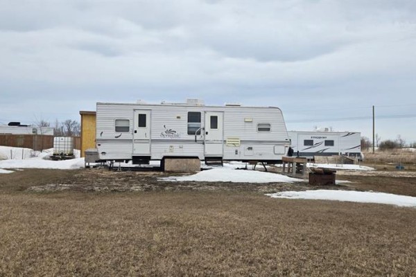 4 Metner Drive, Lake Manitoba Narrows, MB R0C2K0 Photo 2