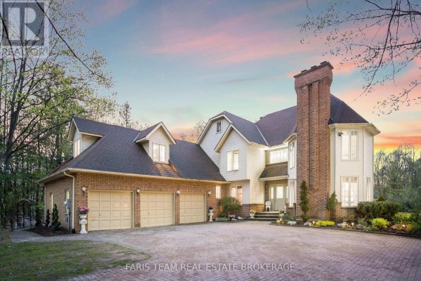 4 Mills Circle, Springwater, ON, photo 2