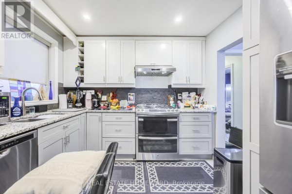 Kitchen - 4 Moorecroft Crescent, Toronto, ON M1K3V1 Photo 5