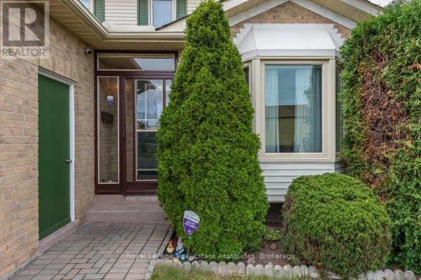 4 Nuttall Street, Brampton, ON, photo 3