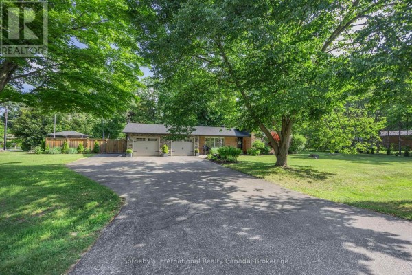 Bathroom - 4 Peacher Street, Springwater, ON L9X0W6 Photo 2
