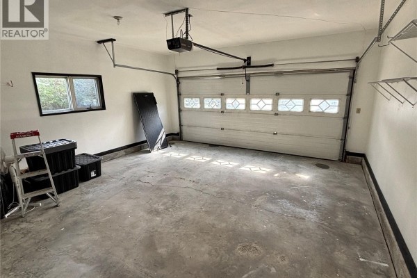 2pc Bathroom - 4 Phillips Court, Kindersley, SK S0L1S0 Photo 3