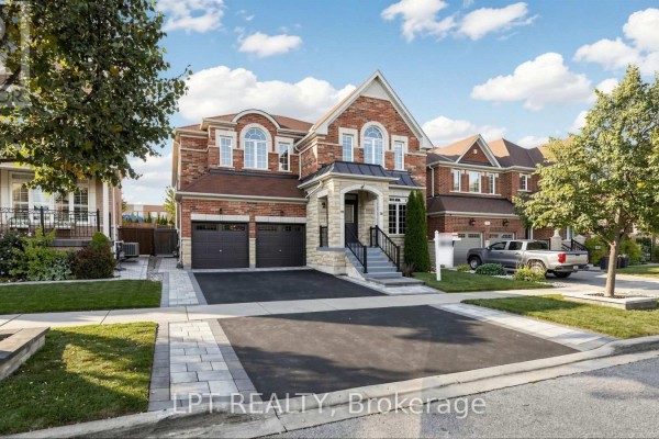 Great room - 4 Plentywood Drive, Brampton, ON L6Y0V2 Photo 2