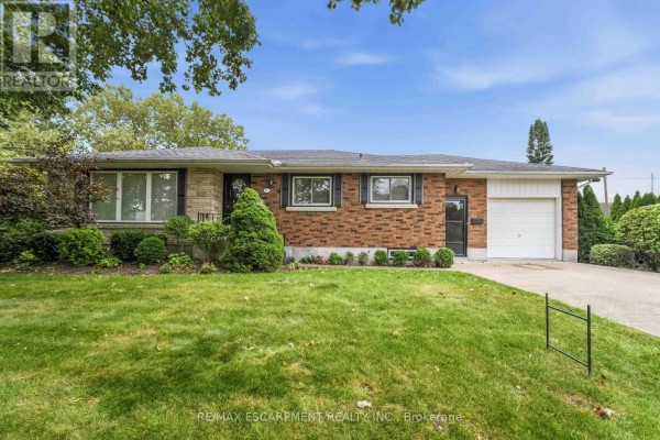 4 Regina Avenue, St  Catharines, ON, photo 2