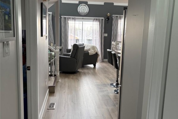 Family room - 4 Ross Avenue, Stephenville, NL A2N0B1 Photo 5
