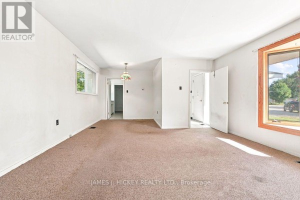 Bedroom - 4 Sheridan Court, Deep River, ON K0J1P0 Photo 4
