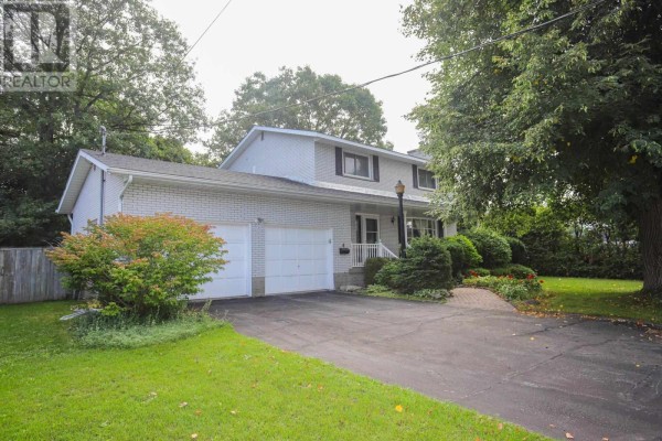 4 Silver Birch Dr, Sault Ste  Marie, ON, photo 2