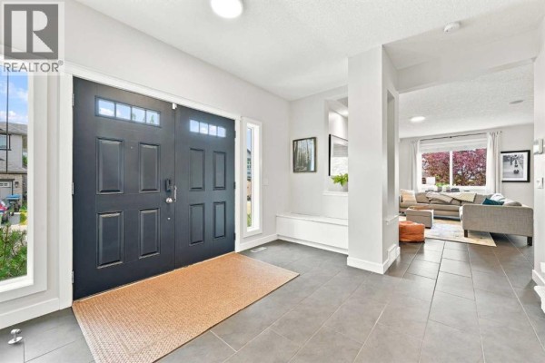 Living room - 4 Silverado Saddle Court Sw, Calgary, AB T2X0J1 Photo 4