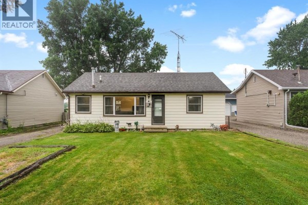 4 Standaert Road, Chatham Kent, ON, photo 2