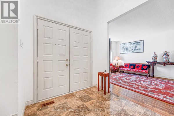 4 Tarbert Road, Toronto, ON, photo 3
