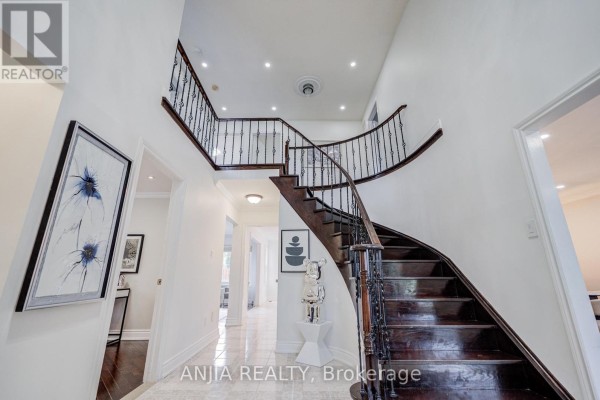 Family room - 4 Townley Avenue, Markham, ON L3S1C9 Photo 4