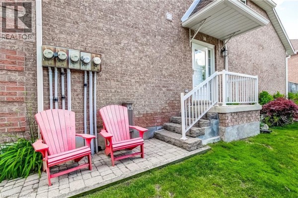 5pc Bathroom - 4 Victoria Street Unit# 16, Waterdown, ON L9H2B8 Photo 2
