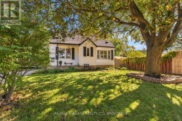 4 Walker Avenue, St  Catharines, ON L2N3L6 Photo 2
