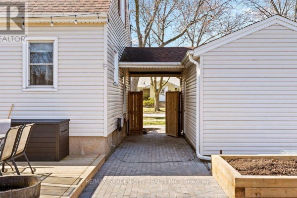 4 West Lynn Street, St  Catharines, ON, photo 3