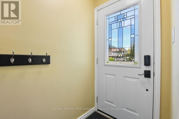Laundry room - 4 Winchester Drive, Ottawa, ON K2L2C9 Photo 3