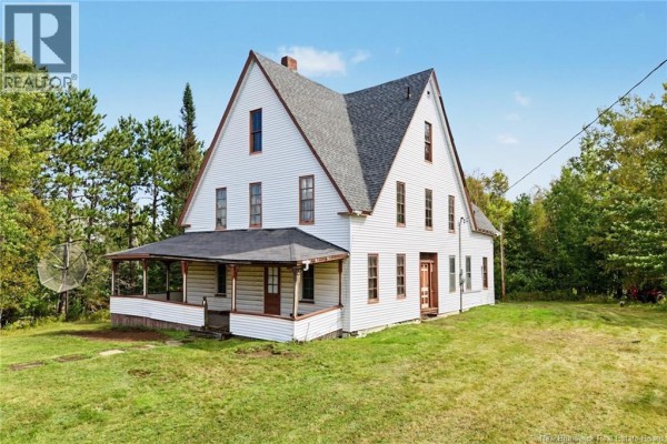 Bath (# pieces 1-6) - 4 Yeamans Road, Minto, NB E4B2N2 Photo 3
